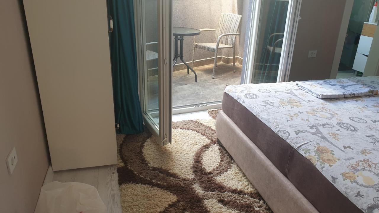 Apartman Sweet Dreams 3 Ni Екстериор снимка