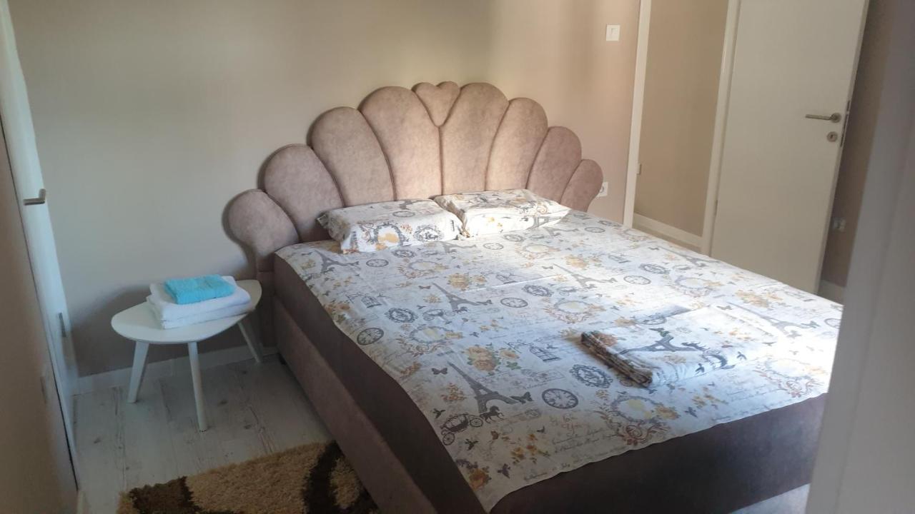 Apartman Sweet Dreams 3 Ni Екстериор снимка