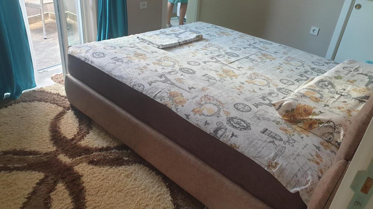 Apartman Sweet Dreams 3 Ni Екстериор снимка